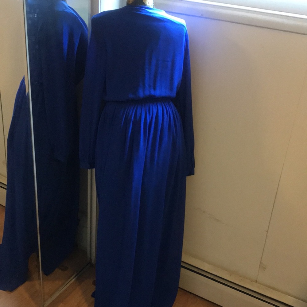 Dress - Picture 7 of 8